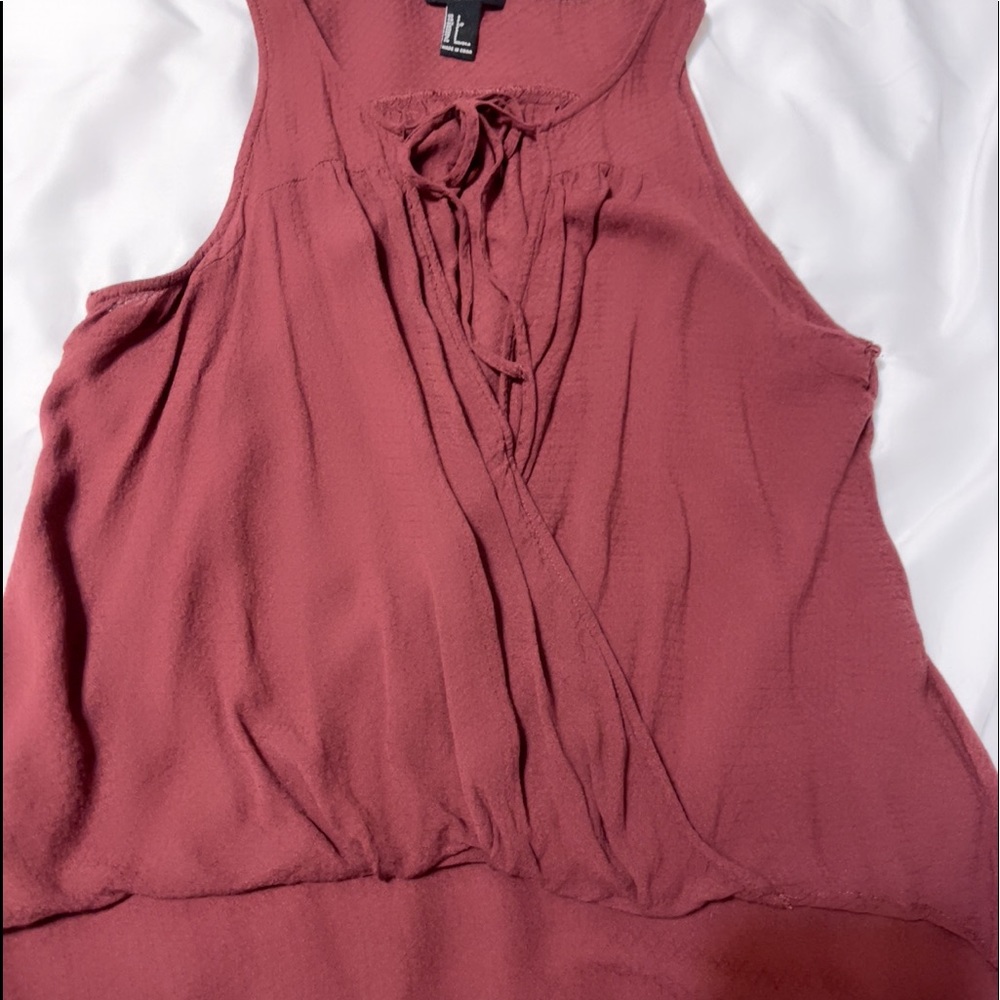 Short sleeve women’s top. Size small. Forever21 brand